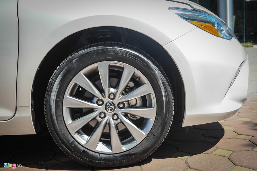 Toyota Camry XLE ban My gia gan 2 ty tai Ha Noi hinh anh 5
