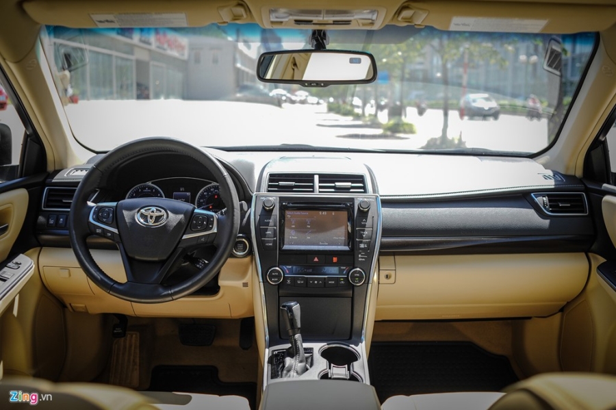 Toyota Camry XLE ban My gia gan 2 ty tai Ha Noi hinh anh 6