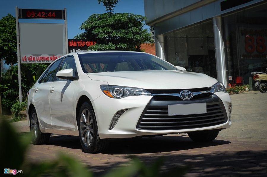 Toyota Camry XLE ban My gia gan 2 ty tai Ha Noi hinh anh 15