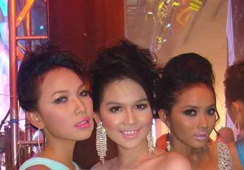 ngoc trinh, nu hoang noi y, vong eo 56
