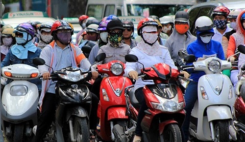 Ban khau trang, khan uot... phai ghi han su dung hinh anh 1