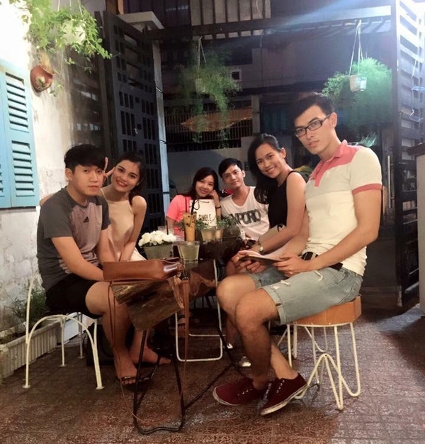 Sau 8 năm, giờ Trúc Dương đã trở thành cô chủ nhỏ, vẫn độc thân và sống cuộc sống bình yên,