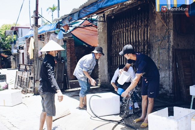 Những xóm trọ nghèo giữa trời 40 độ, hầm hập như cái lò thiêu! - Ảnh 10.