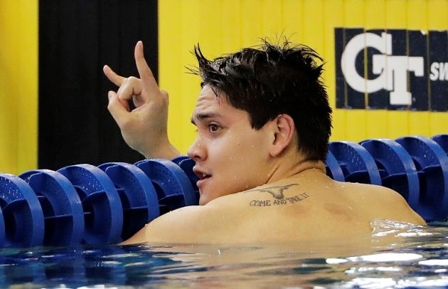 Hotboy boi loi Singapore danh bai Michael Phelps hinh anh 1