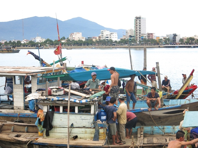 Các tàu thuyền cũng về cảng sau khi đã tìm được thi thể cả 3 nạn nhân mất tích từ đêm 4/6. 