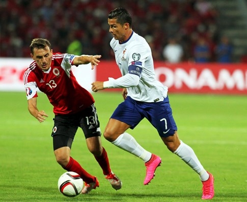 Ăn theo 'hiện tượng Leicester' ở EURO 2016 - ảnh 4
