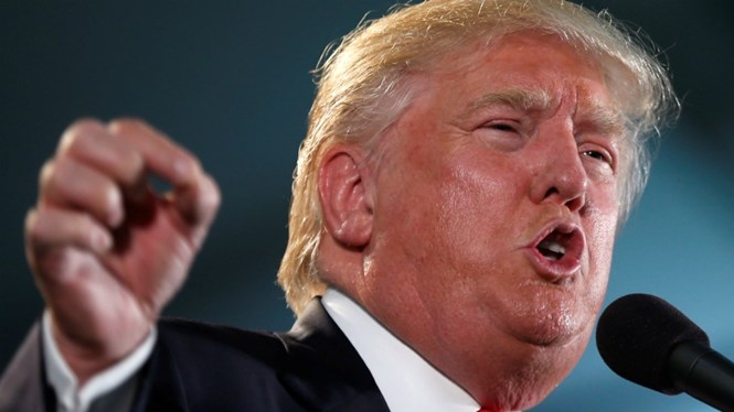 Tỉ phú Donald Trump cho rằng một thẩm phán Mỹ gốc Mexico hoặc Hồi giáo sẽ đối xử không công bằng với ông trong vụ kiện Đại học Trump /// Reuters