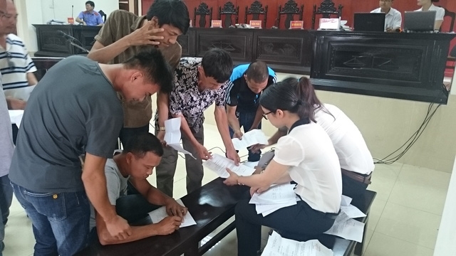 Hơn 150 người có quyền lợi và nghĩa vụ liên quan được triệu tập đến tòa