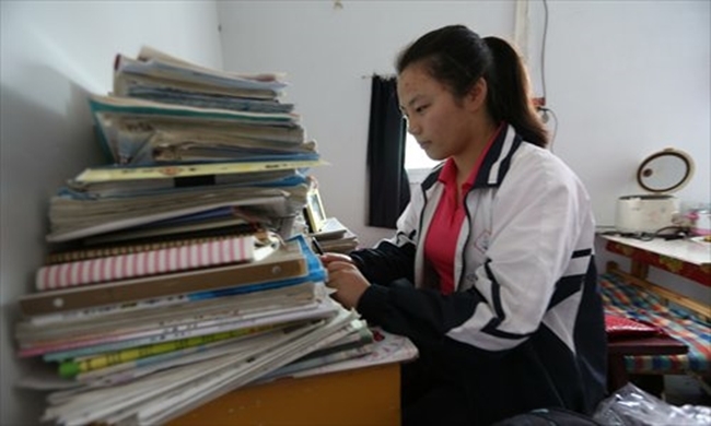 Choáng trước cảnh tượng hàng chục ngàn phụ huynh Trung Quốc tiễn con lên đường đi thi Đại học - Ảnh 16.