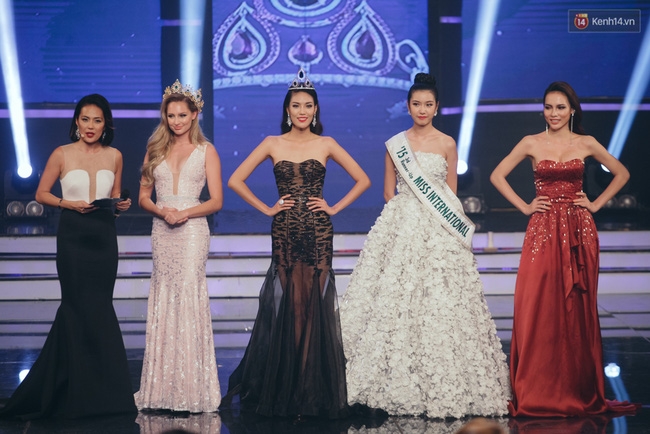 Diệu Ngọc xuất sắc đăng quang Hoa khôi Áo dài Việt Nam 2016 - Ảnh 13.