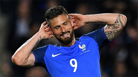 Giroud không đáng bị CĐV Pháp la ó