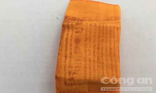 Một loại bùa yêu bỏ trong gối ngủ.