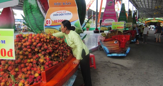 Sau rieng gia 24.000 dong 1 kg o cho noi trai cay Sai Gon hinh anh 6