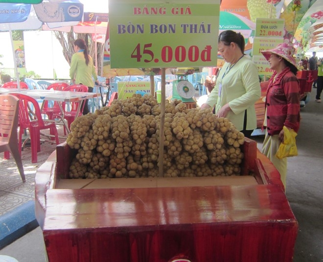 Sau rieng gia 24.000 dong 1 kg o cho noi trai cay Sai Gon hinh anh 10
