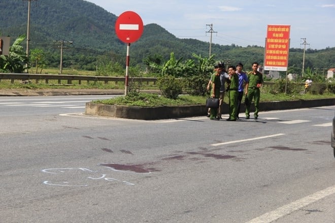 Di linh luong huu, bi xe tai tong tu vong hinh anh 1