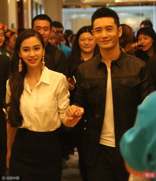 huynh-hieu-minh-au-yem-nam-tay-thi-tham-voi-vo-3