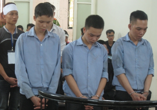 vi-coc-bia-bi-tu-choi-nhan-vien-phuc-vu-dam-chet-thuc-khach