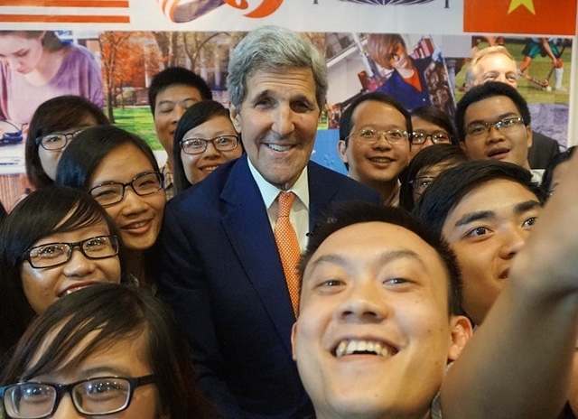  Ngoại trưởng Mỹ John Kerry là người ủng hộ mạnh mẽ dự án ĐH Fulbright tại Việt Nam 
