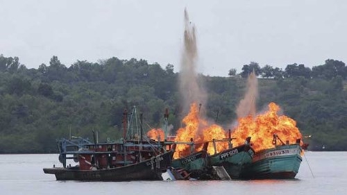 Indonesia chuan bi danh chim hon 30 tau danh ca nuoc ngoai