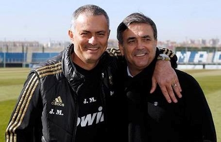 Jose Mourinho chon cuu HLV Binh Duong lam tro ly hinh anh 1