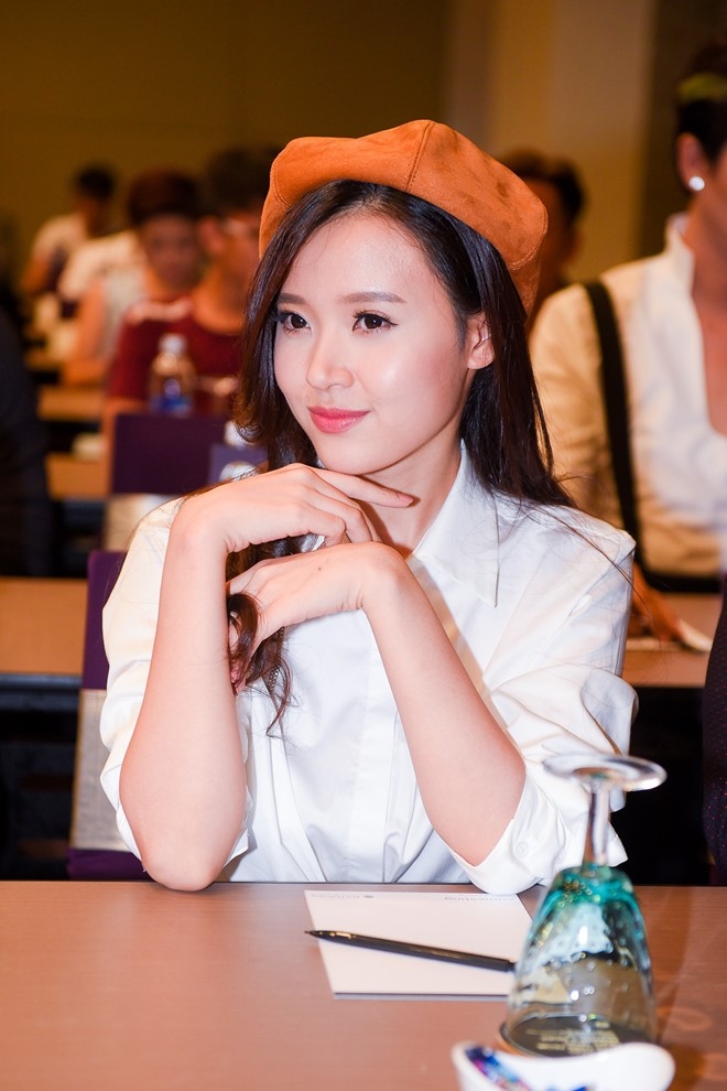 Midu: Cuoc song hien tai cua toi rat 'happy' hinh anh 2