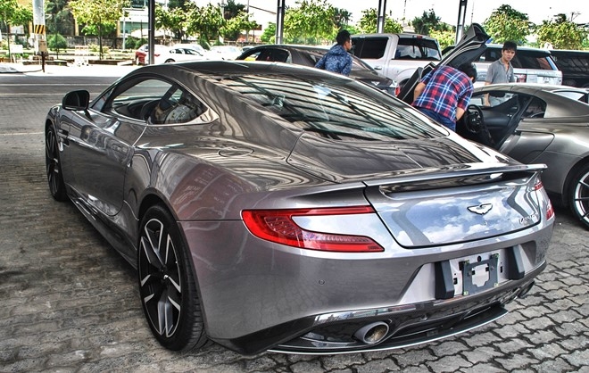 Them sieu xe Aston Martin Vanquish ve Viet Nam hinh anh 3