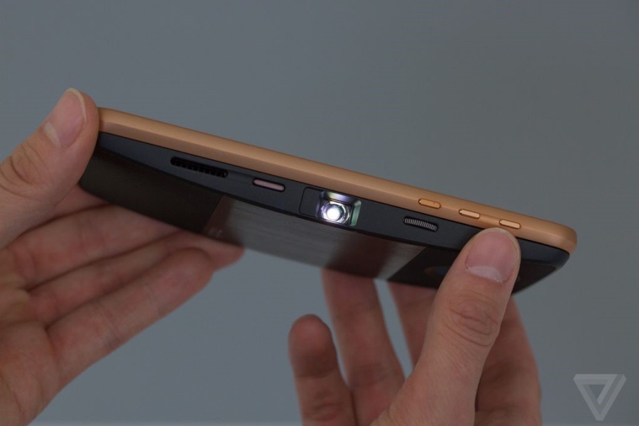 Can canh Moto Z: nang tam smartphone dang thao-lap hinh anh 5