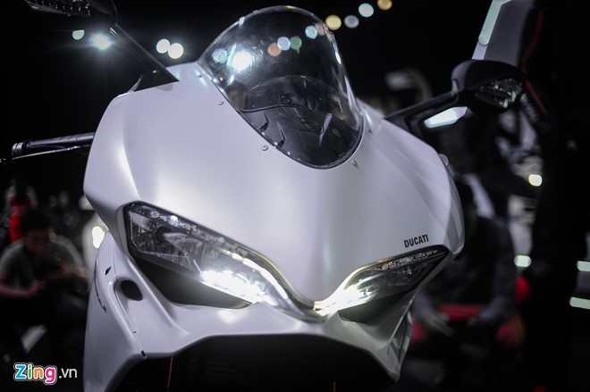 Chi tiet sieu moto Ducati 959 Panigale tai Ha Noi hinh anh 3