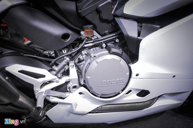 Chi tiet sieu moto Ducati 959 Panigale tai Ha Noi hinh anh 11