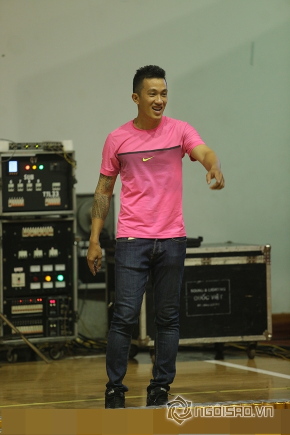 Criss Lai phủ nhận quay lại với Hương Giang Idol 0