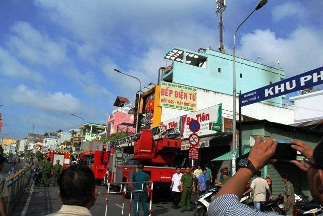 vu chay 4 nguoi chet: tieng la het tat dan trong lua do hinh anh 10