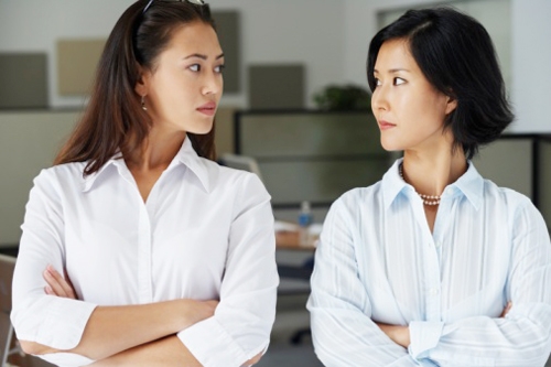 Con dâu phải chăm sóc bố mẹ chồng, thế ai sẽ chăm sóc bố mẹ họ đây? - Ảnh 1