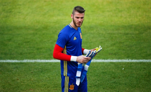de-gea-bac-bo-cao-buoc-to-chuc-bua-tiec-tinh-duc