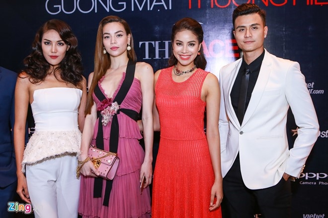 Ha Ho thay Pham Huong khong lep ve tren ghe nong The Face hinh anh 3