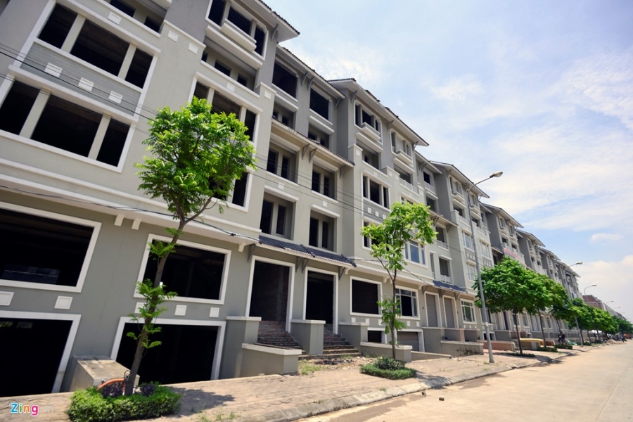 Khu biet thu nut toac, hu hong du chua kip su dung hinh anh 11