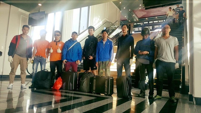 Trưởng nhóm bạn trẻ tìm kiếm phượt thủ người Anh nói gì khi bị cho là hành động ngu ngốc và mạo hiểm - Ảnh 1.