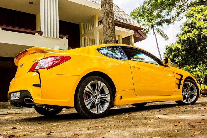 Hyundai Genesis do phong cach Aston Martin One 77 o Dak Lak hinh anh 3