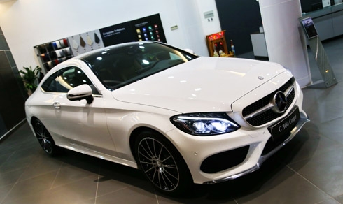 mercedes-c300-coupe-doc-nhat-viet-nam-gia-2-69-ty-dong