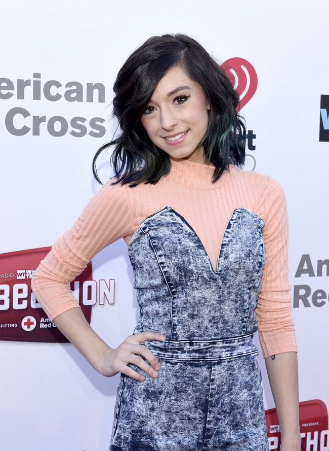 Christina Grimmie đã mở rộng vòng tay chào đón hung thủ trước khi bị bắn - Ảnh 1.