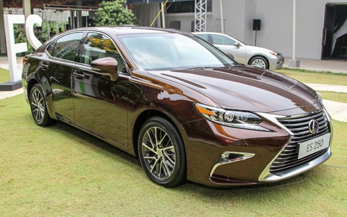 lexus-es250-ban-dac-biet-gia-72000-usd-page-2