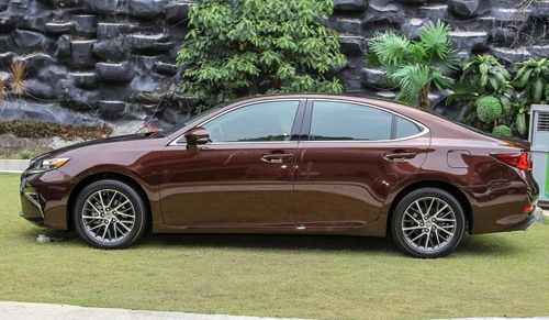 lexus-es250-ban-dac-biet-gia-72000-usd-page-2-1
