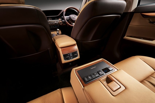 lexus-es250-ban-dac-biet-gia-72000-usd-page-2-12