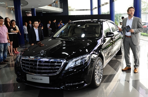 mercedes-maybach-s600-gia-ky-luc-hon-14-ty-tai-viet-nam
