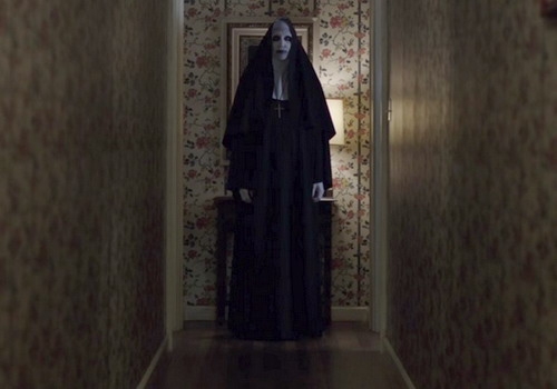 chan-dung-nu-dien-vien-dong-vai-ma-trong-the-conjuring-2-1