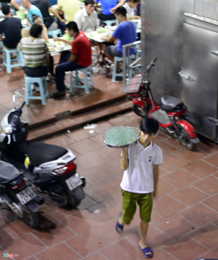 Dieu hoa, bia hoi ban chay ngay nong 39 do C hinh anh 11