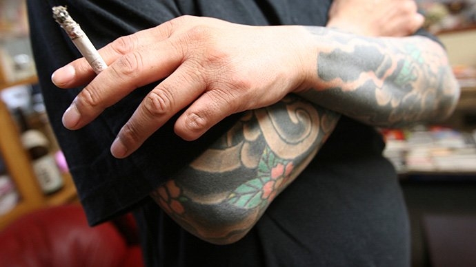 nhat ban nin tho truoc nguy co huyet chien yakuza hinh anh 1