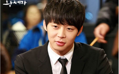 park yoo chun tuoi roi sau khi bi to xam hai tinh duc - 5