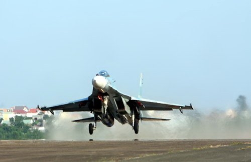soi suc manh cua may bay tiem kich su-30 mk2 hinh anh 2