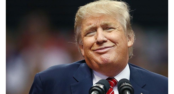 Donald Trump: Mình in được tiền mà, lo gì vỡ nợ?