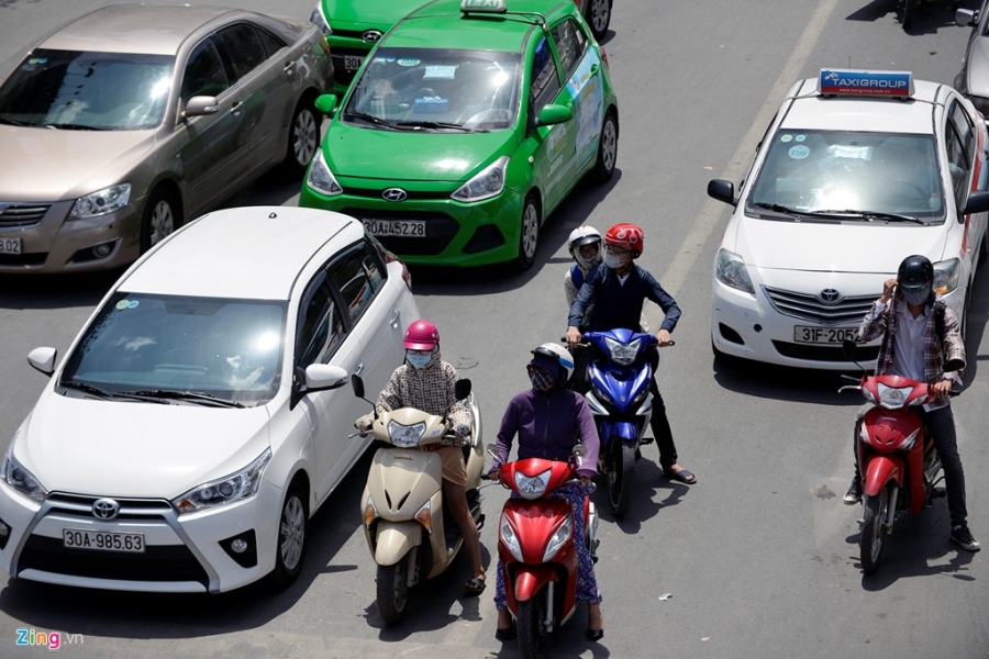 Loay hoay tranh nang nong 39 do C giua nga tu hinh anh 2